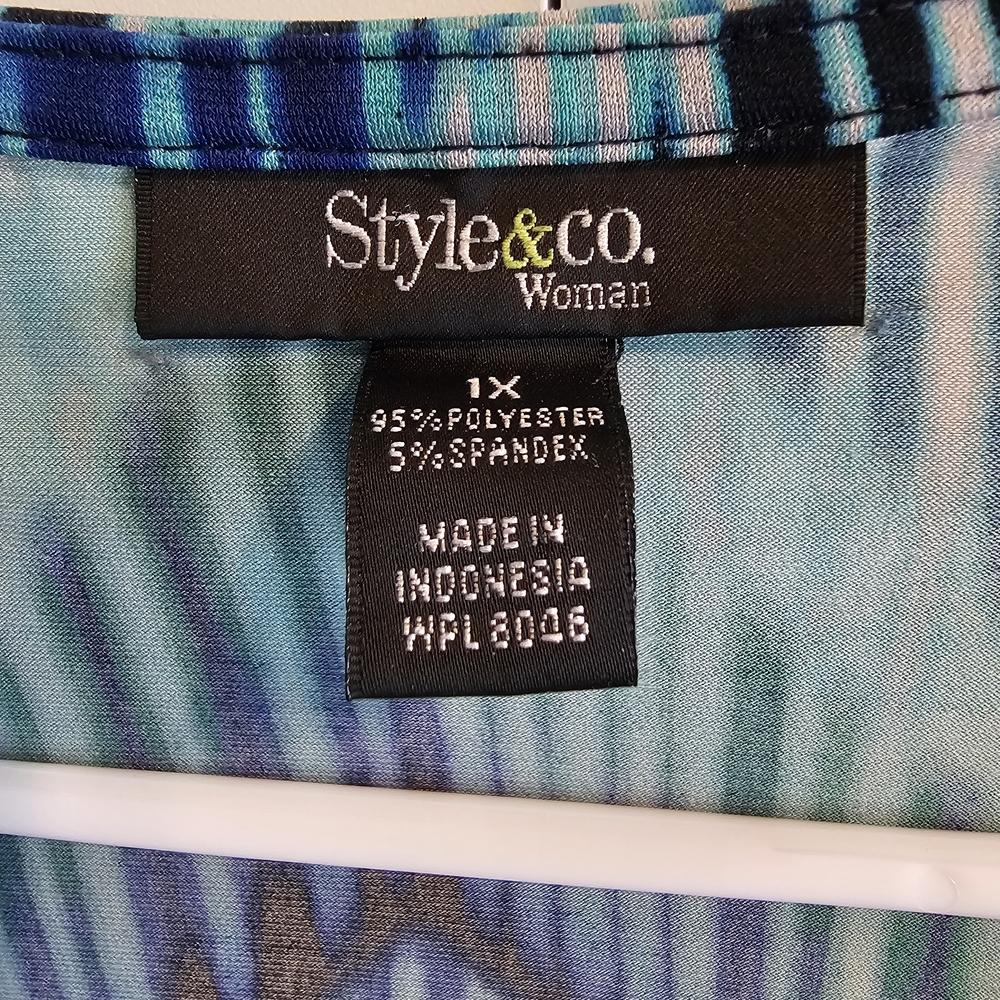 Style & Co. Women's Blue and Green Patterned Blouse - Picture 2 of 3
